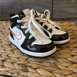 Jordan 1 Mid SE "Black Gold" Toddler Kids' Shoe